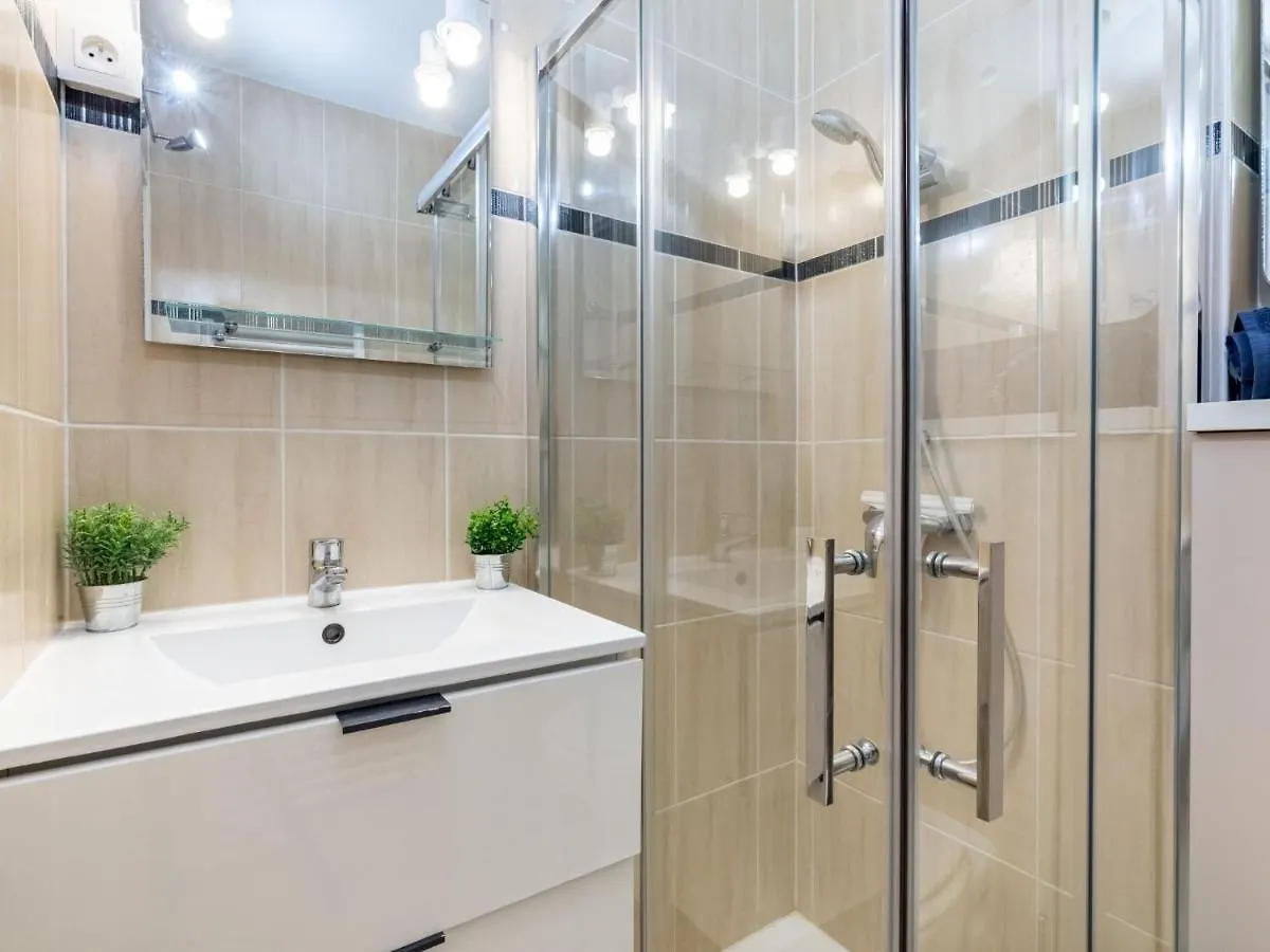 Apartment La Nuit De Mai-5 By Interhome Saint Aygulf Francie